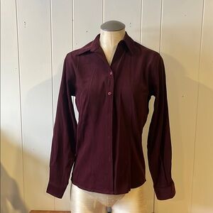 Women's Van Heusen stretch  Burgundy Button-Up Shirt